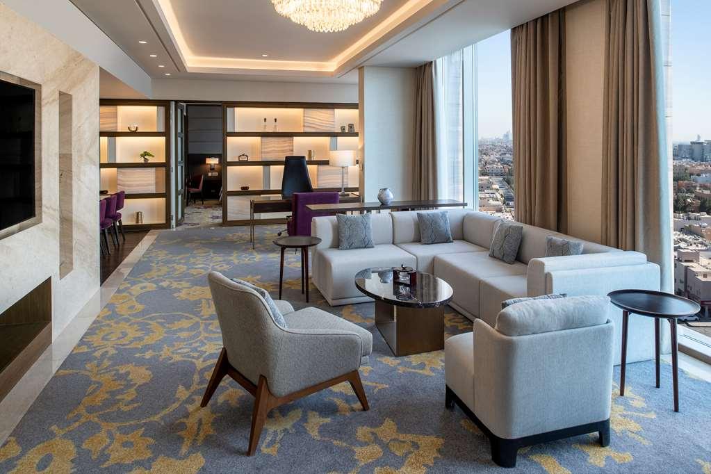 Doubletree Suites By Hilton - Riyadh Financial District Pokoj fotografie
