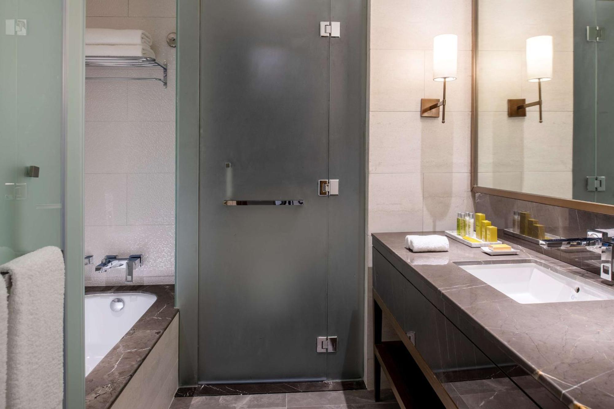 Doubletree Suites By Hilton - Riyadh Financial District Exteriér fotografie
